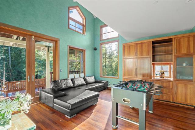 17710 Bear Creek Road, Boulder Creek CA: https://media.crmls.org/mediaz/a9d5eb61-cc18-4eca-bc5b-9c6c8bc8dc6e.jpg