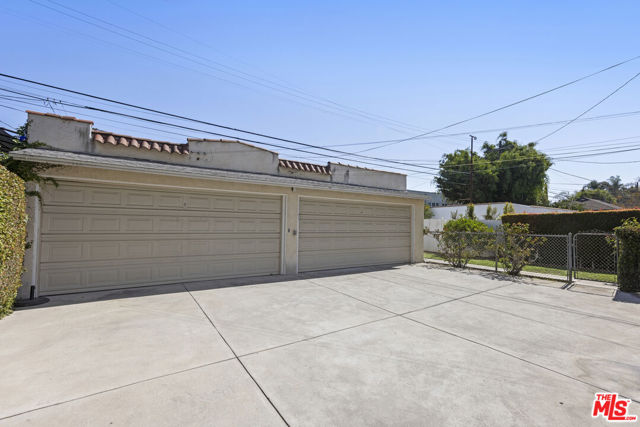 170 Orange Drive, Los Angeles, California 90036, ,Multi-Family,For Sale,Orange,24451479