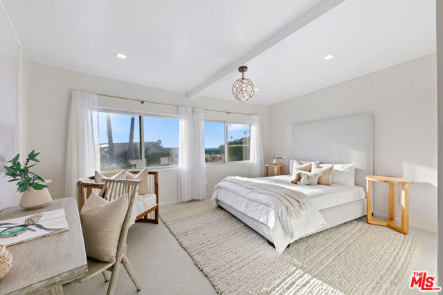 31558 Victoria Point Road, Malibu CA: https://media.crmls.org/mediaz/a9d61dbd-7f90-4b19-a90e-51805ef47654.jpg