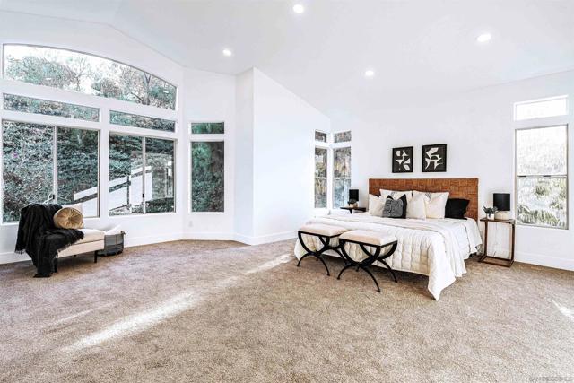 4943 Marin Dr, Oceanside CA: https://media.crmls.org/mediaz/a9d6c02f-8cbe-44f8-a1db-1d7830822343.jpg