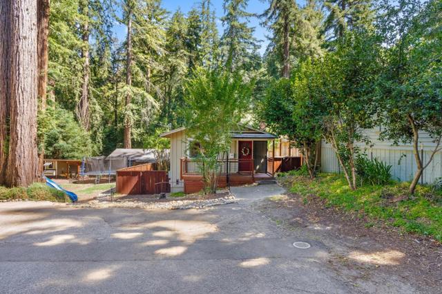 13896 Bear Creek Road, Boulder Creek CA: https://media.crmls.org/mediaz/a9d7b370-86bd-4eda-922d-1e76147d305a.jpg