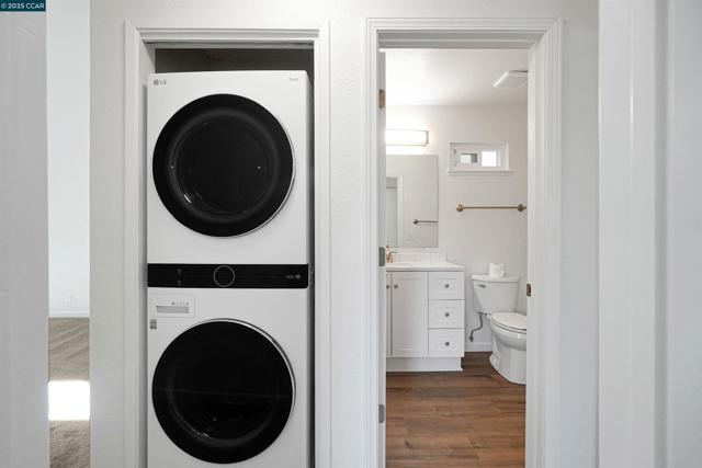 3712 Willow Pass Rd, Concord CA: https://media.crmls.org/mediaz/a9d7d55b-52ef-460c-ac59-deabaddc8b73.jpg