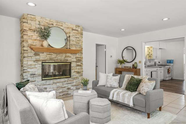 1333 Clove St, El Cajon CA: https://media.crmls.org/mediaz/a9d8dc37-b006-4bae-aba0-23d57216d8fe.jpg