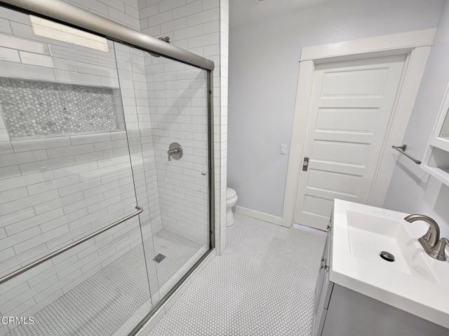 Detail Gallery Image 13 of 24 For 851 N Rampart Bld, Los Angeles,  CA 90026 - 2 Beds | 1 Baths