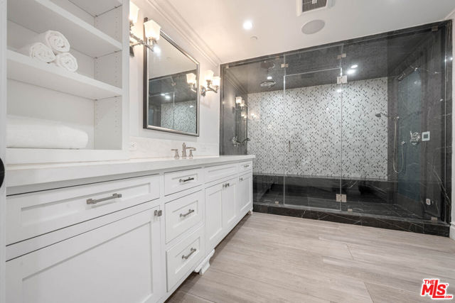 126 N Canyon View Drive, Los Angeles CA: https://media.crmls.org/mediaz/a9da2a19-6bbc-462d-934a-37ffe8ab6a18.jpg
