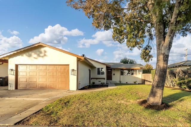 527 Maple Avenue, Milpitas CA: https://media.crmls.org/mediaz/a9da7819-cbfd-474d-a879-789f0d0e921b.jpg