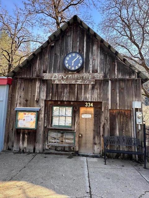 21791 Highway 49, Downieville CA: https://media.crmls.org/mediaz/a9dbe5f0-e419-43d5-937a-a976b89e4b4a.jpg