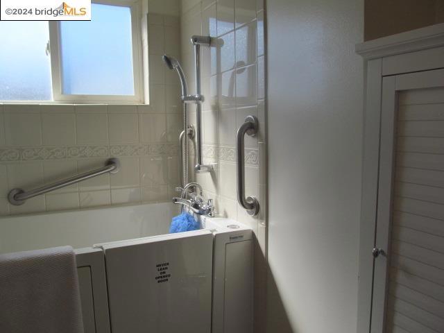 Image 22 of 41 For 7512 Sunkist Dr