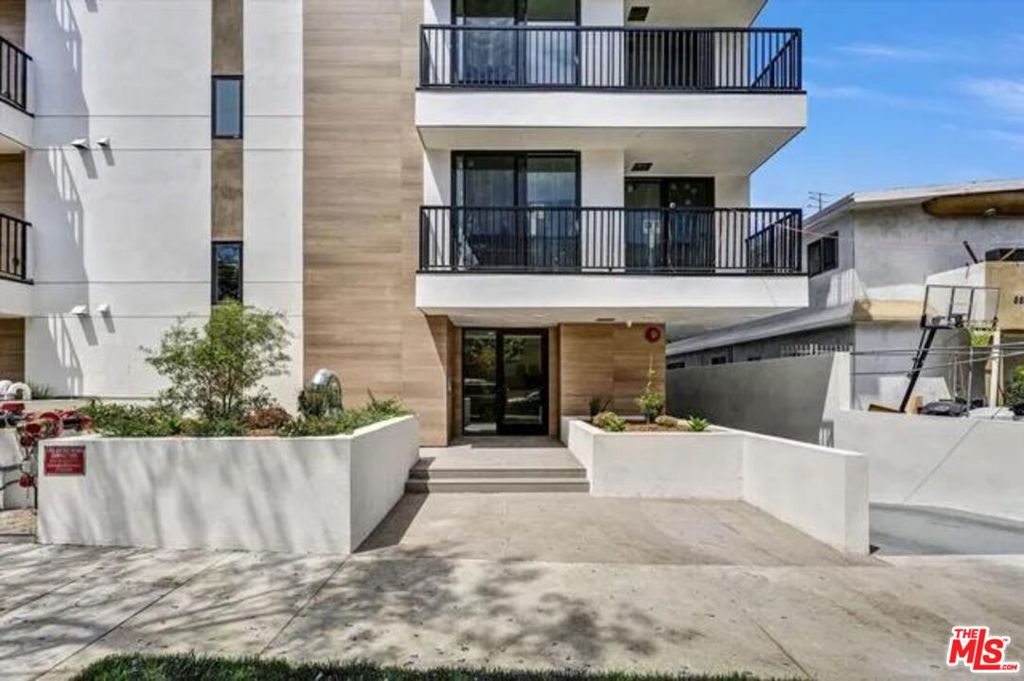 MLS #25558827 img 17