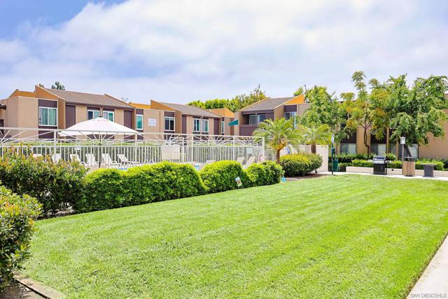3454 Castle Glen Dr., San Diego CA: https://media.crmls.org/mediaz/a9dcf71e-26c9-486f-8a20-ece22a1aa2d2.jpg