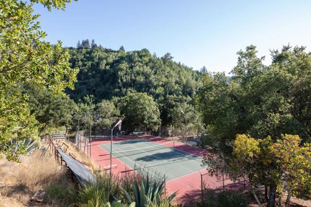 20600 Aldercroft, Los Gatos CA: https://media.crmls.org/mediaz/a9ddeeb4-50c0-434d-b238-d9b3d6a52f0f.jpg