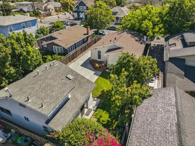 218 N 12th Street, San Jose CA: https://media.crmls.org/mediaz/a9de433f-7db6-4bb6-84f1-268d41968a99.jpg