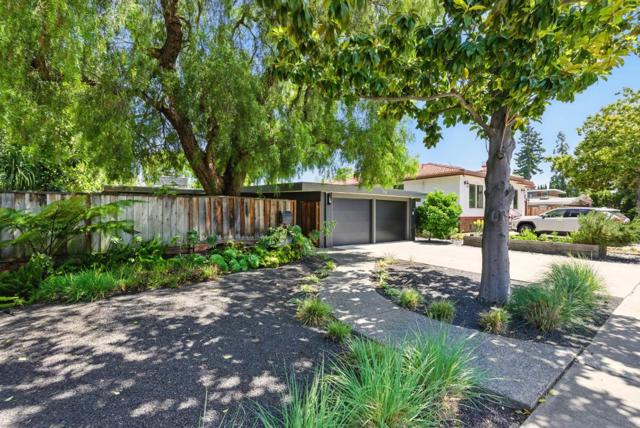 964 Colonial Lane, Palo Alto CA: https://media.crmls.org/mediaz/a9de5bc6-1941-4cec-87f6-e340a92ec379.jpg