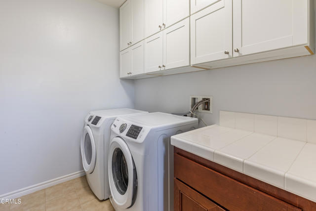 Detail Gallery Image 27 of 31 For 8228 Silver Cir, Ventura,  CA 93004 - 3 Beds | 2/1 Baths