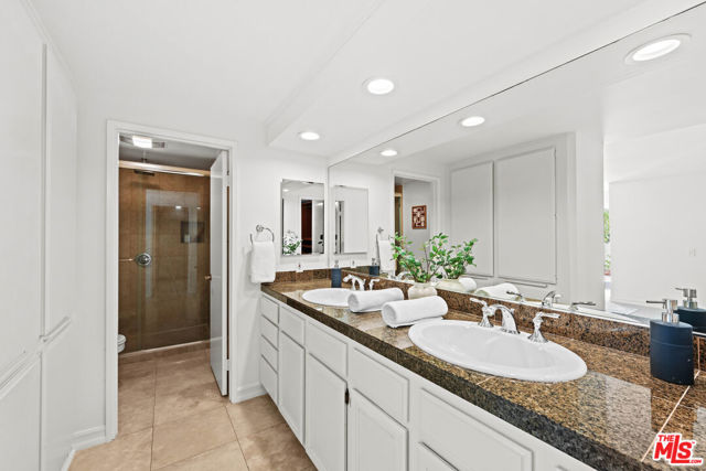1700 Palisades Drive, Pacific Palisades CA: https://media.crmls.org/mediaz/a9dedf5b-ef2d-4b96-9bdc-35daeafbd26d.jpg