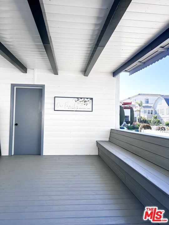 821 Lorraine Boulevard, Los Angeles CA: https://media.crmls.org/mediaz/a9dfd3db-5b7b-44f7-88a5-69d94d364d91.jpg