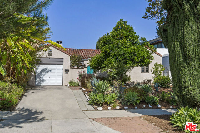 931 Micheltorena Street, Los Angeles CA: https://media.crmls.org/mediaz/a9e036aa-6d9d-42b3-98f0-f3b1d3ef46c5.jpg