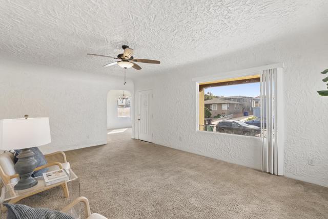 Detail Gallery Image 11 of 47 For 3040 Byron St, San Diego,  CA 92106 - 6 Beds | 2 Baths