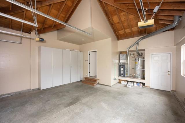 608 Silver Avenue, Half Moon Bay CA: https://media.crmls.org/mediaz/a9e2ea88-e32f-4d45-bb39-dfedc9317792.jpg