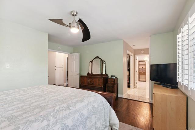 139 Parnassus Circle, Oceanside CA: https://media.crmls.org/mediaz/a9e3154f-3277-4a1f-81fa-93af053ff30c.jpg