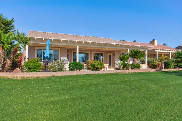 35677 Inverness Avenue, Palm Desert CA: https://media.crmls.org/mediaz/a9e36275-9583-41b4-be6a-5d9e3df14c7f.jpg