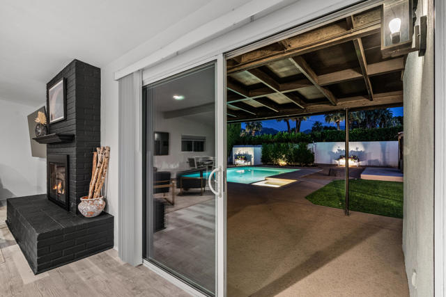 74279 Old Prospector Trail, Palm Desert CA: https://media.crmls.org/mediaz/a9e36a84-deb1-4e22-bf38-761ed2455812.jpg