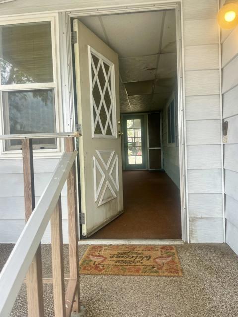 14777 Palm Drive, Desert Hot Springs CA: https://media.crmls.org/mediaz/a9e3962d-4184-47f1-ba54-880272df9337.jpg