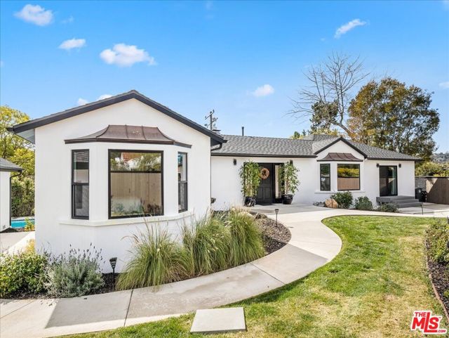 251 Cloydon Circle, Santa Barbara CA: https://media.crmls.org/mediaz/a9e3b15b-40aa-44a5-8342-6441165bf9aa.jpg