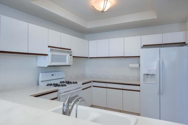 Image 16 of 39 For 2601 Broadmoor Drive 61
