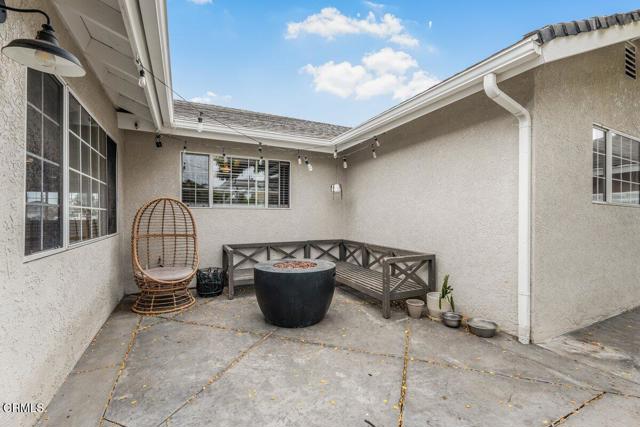 1431 Lakehurst Street, Oxnard CA: https://media.crmls.org/mediaz/a9e4c633-585e-45fc-9486-3004d9303d30.jpg
