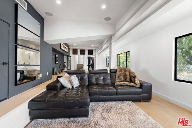 1962 Stradella Road, Los Angeles CA: https://media.crmls.org/mediaz/a9e58677-1bb6-4fa2-b688-30bf8e422671.jpg