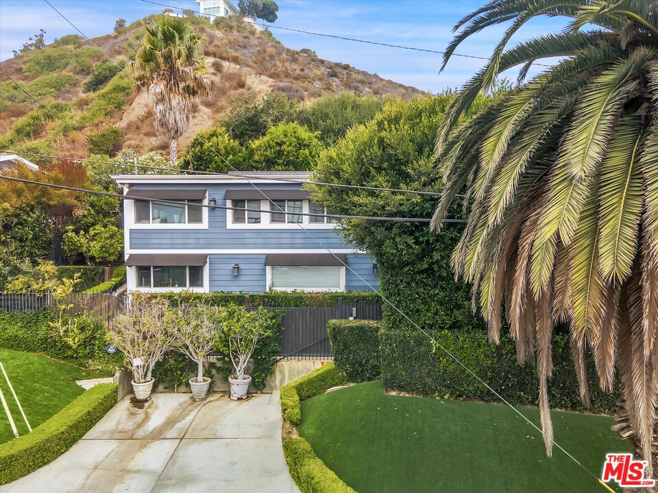 3966 Las Flores Canyon Road
