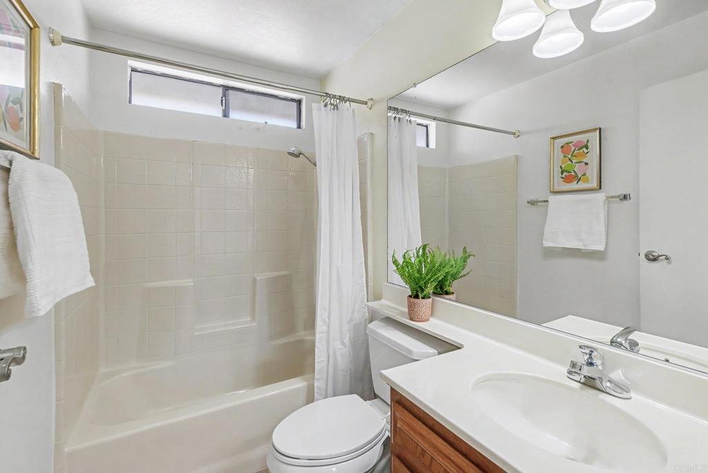 2010 W. San Marcos Blvd. - photo 15