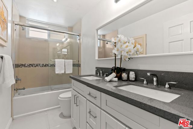 2025 S Beverly Glen Boulevard, Los Angeles CA: https://media.crmls.org/mediaz/a9e5b101-f2ad-4a75-a5cb-0069c6027d56.jpg