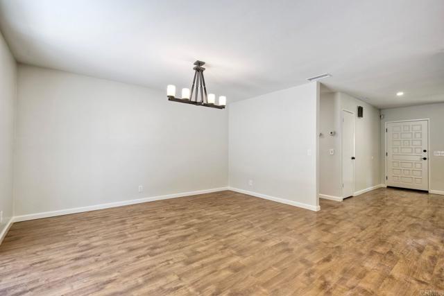 Detail Gallery Image 14 of 39 For 1019 Highland Dr, Vista,  CA 92083 - 3 Beds | 2 Baths