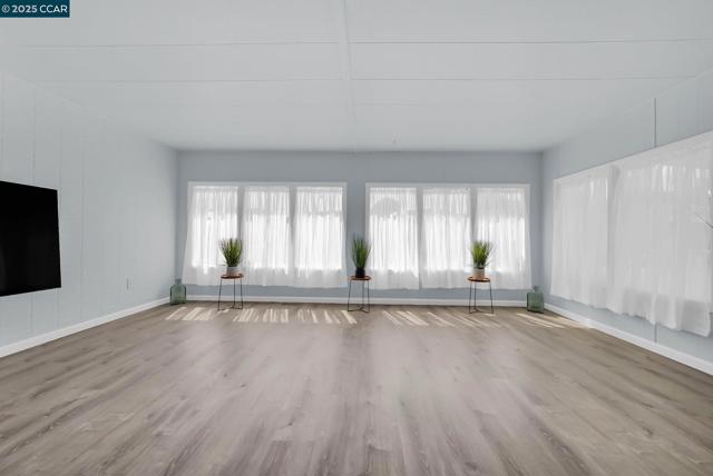 16401 San Pablo Ave, San Pablo CA: https://media.crmls.org/mediaz/a9e6fda2-3a73-4c3c-8c3f-c9e2fc6513a9.jpg