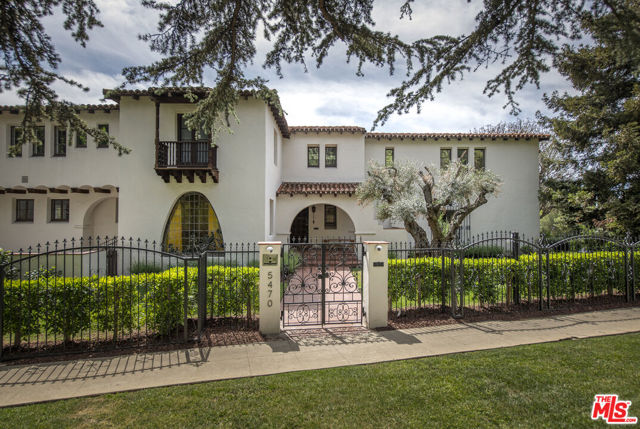 Image 2 of 44 For 5470 Los Feliz Boulevard