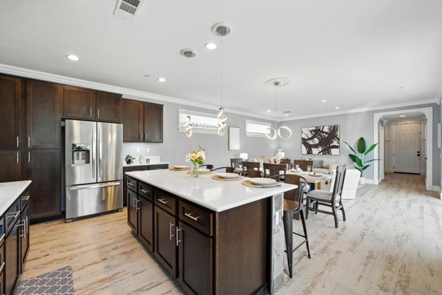 1705 Tuckers Grove Ave, Chula Vista CA: https://media.crmls.org/mediaz/a9e74a38-0ecd-4e14-aab7-80bc23707e99.jpg