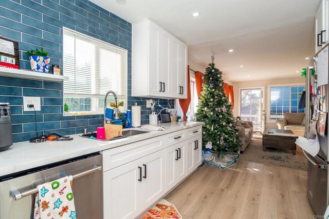 Detail Gallery Image 7 of 45 For 4776 78 Del Monte Ave, San Diego,  CA 92107 - – Beds | – Baths