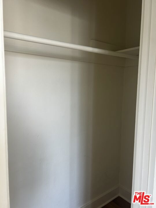 543 S Chicago Street, Los Angeles CA: https://media.crmls.org/mediaz/a9e9f434-f1e4-4f70-acfd-8594cc761335.jpg