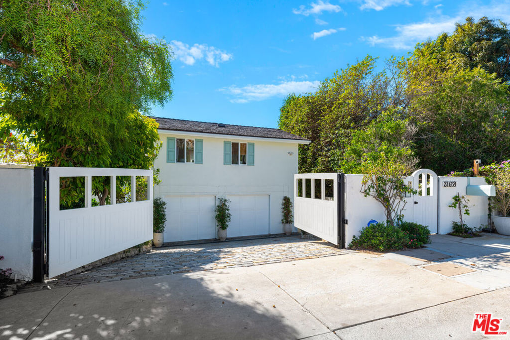 MLS #25517623 image #2