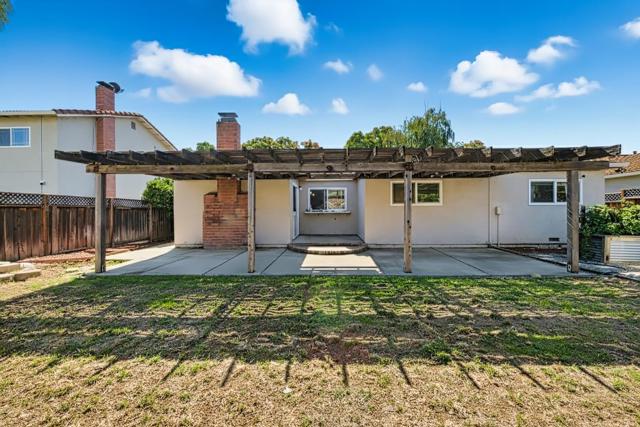 319 Churchill Place, Gilroy CA: https://media.crmls.org/mediaz/a9ea78ca-01b3-4f57-bf84-a15892afd6a4.jpg