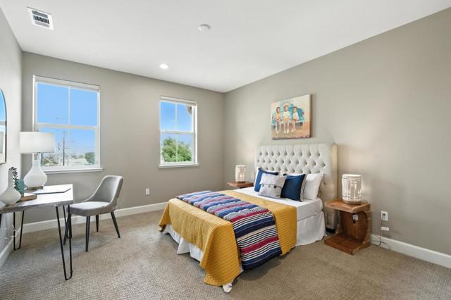 1018 Ocean View Avenue, Daly City CA: https://media.crmls.org/mediaz/a9eac1bb-28ef-40fd-8a37-53ddce2fbc3c.jpg