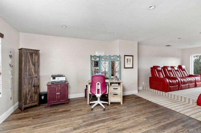 Detail Gallery Image 17 of 30 For 316 Crownview Ct, San Marcos,  CA 92069 - 4 Beds | 3 Baths