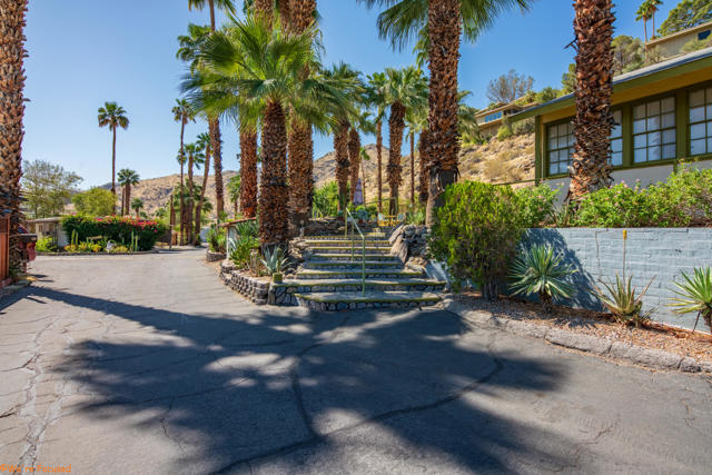 Were Focused Horizon Mobile Village Stoc