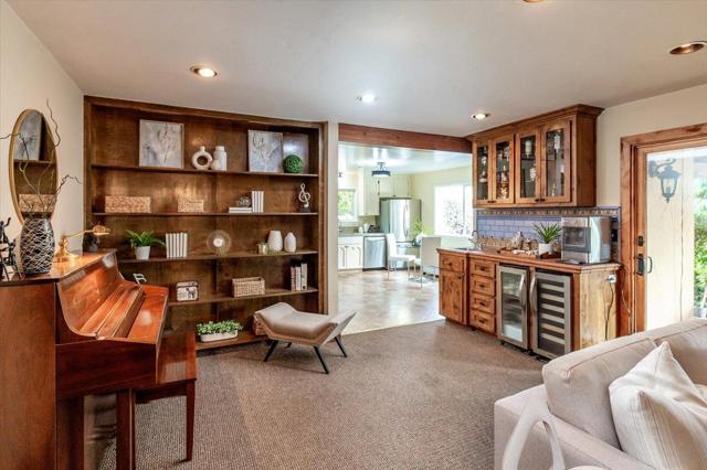 Image 11 of 48 For 12467 Creekview Court