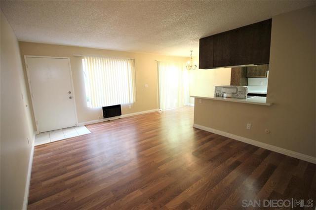 9528 Carroll Canyon Rd, San Diego CA: https://media.crmls.org/mediaz/a9ec8b25-4c4e-4c1c-8b80-f12d365e0039.jpg