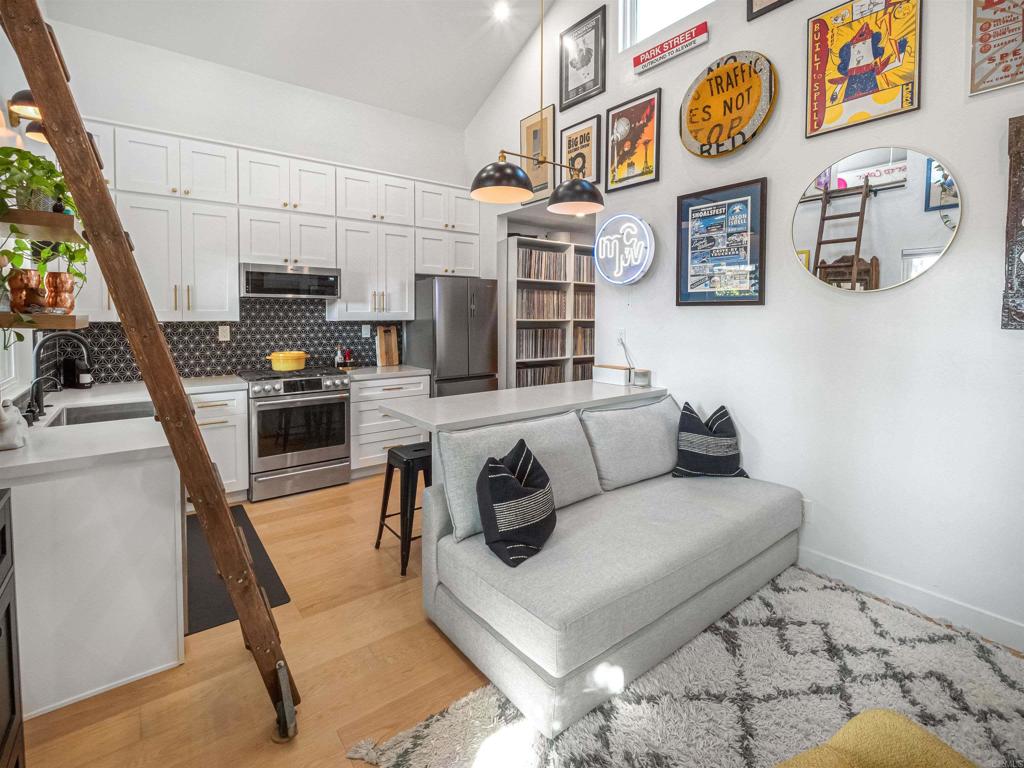 1323 Lehigh Street - photo 5