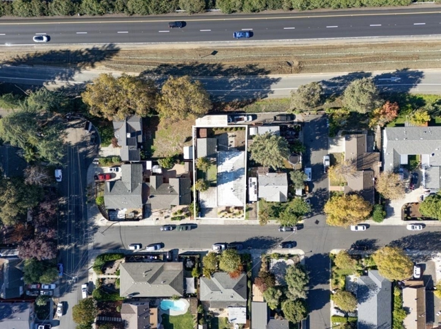 Image 1 of 14 For 2031 Lee Ave