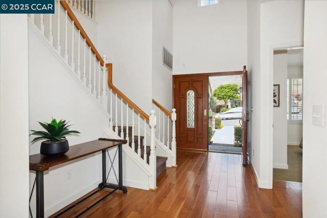 3062 Windmill Canyon Dr, Clayton CA: https://media.crmls.org/mediaz/a9edcf9e-72ed-4642-b8eb-a4dcc1ff13d7.jpg